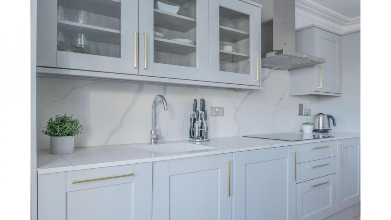 דירות לונדון Royal Kensington In Cromwell Road מראה חיצוני תמונה
