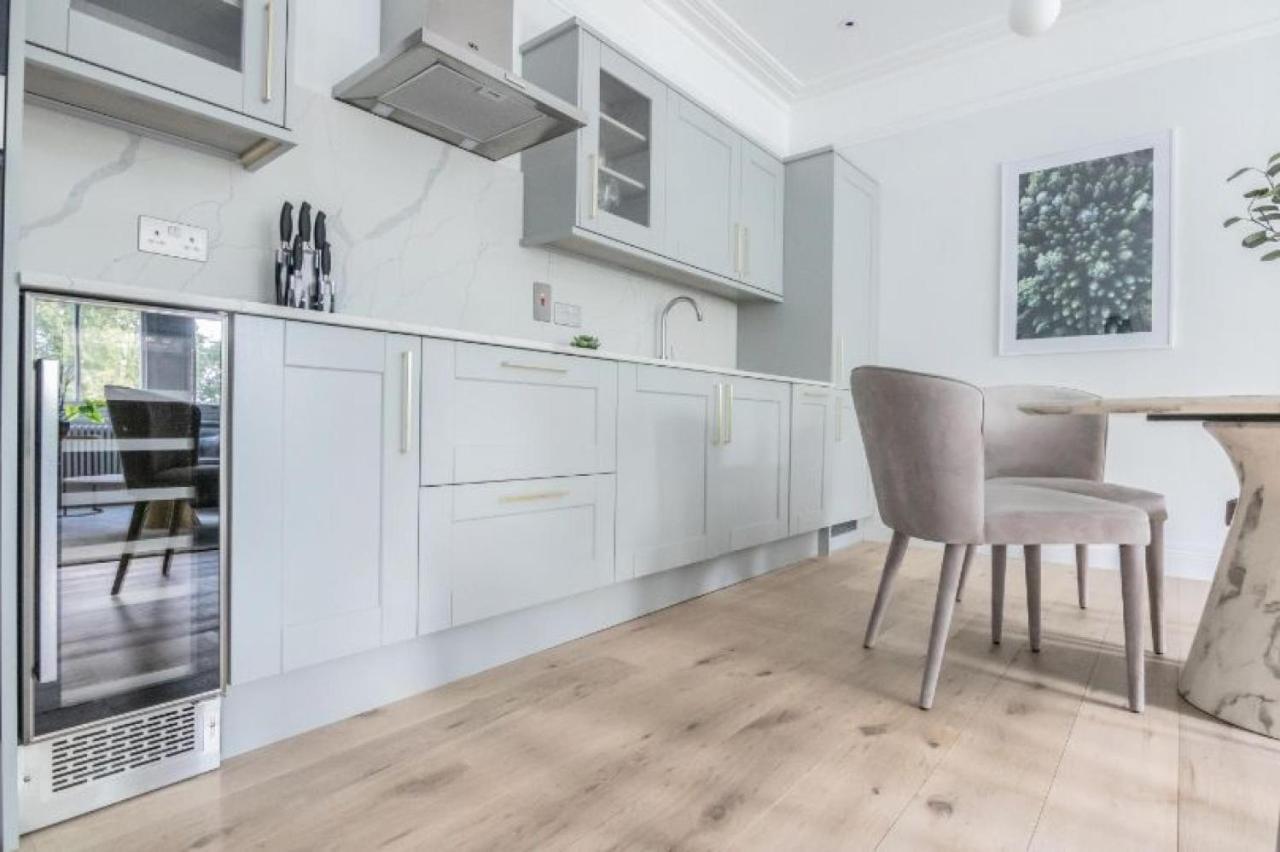 דירות לונדון Royal Kensington In Cromwell Road מראה חיצוני תמונה